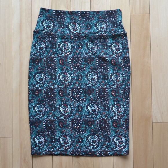 LuLaRoe Pencil Skirt Cassie Size S Aqua Blue Paisley Pattern - Picture 3 of 3